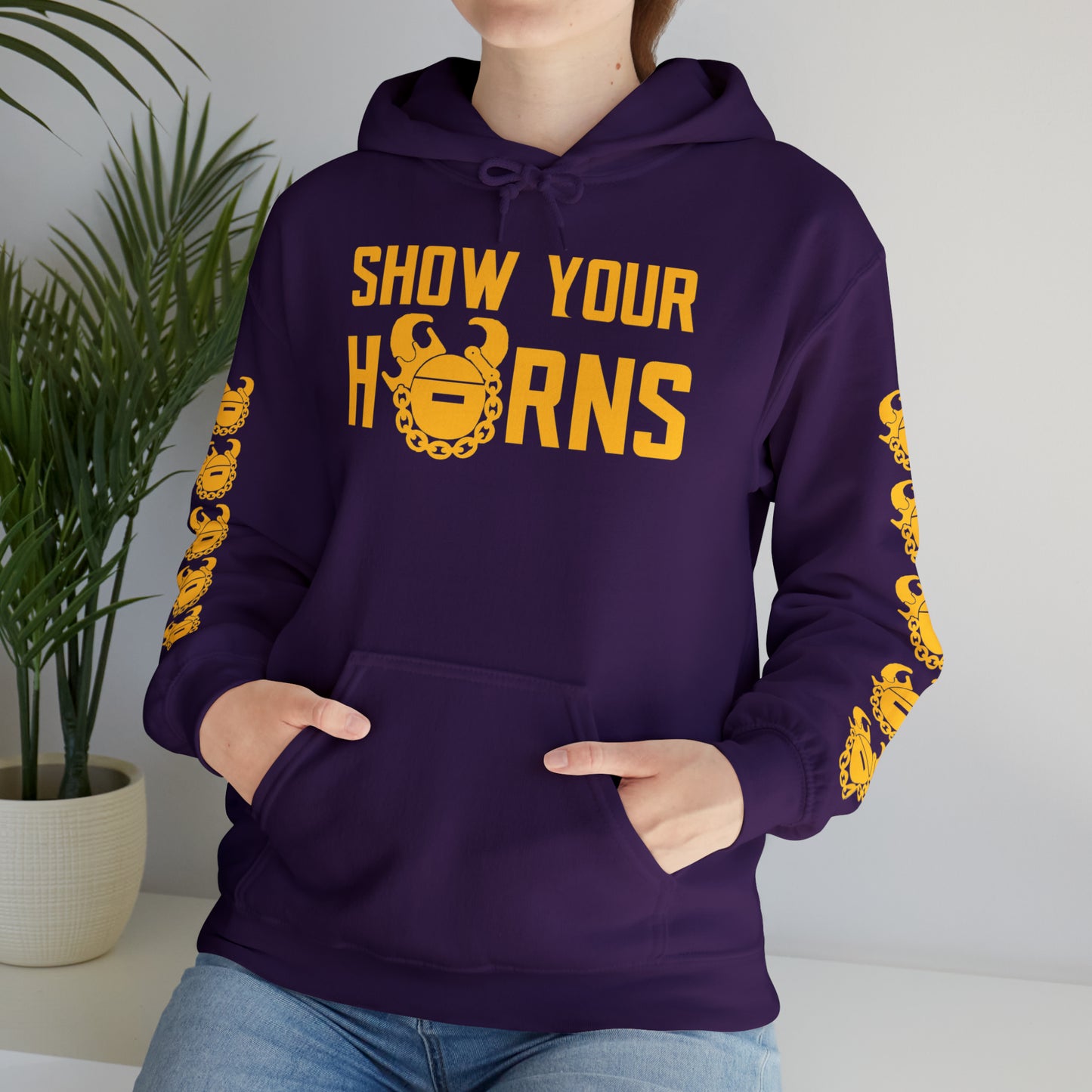 Unisex Heavy Blend™ Hooded Sweatshirt - Show Your Horns + Game Day Helmet (Sleeves)