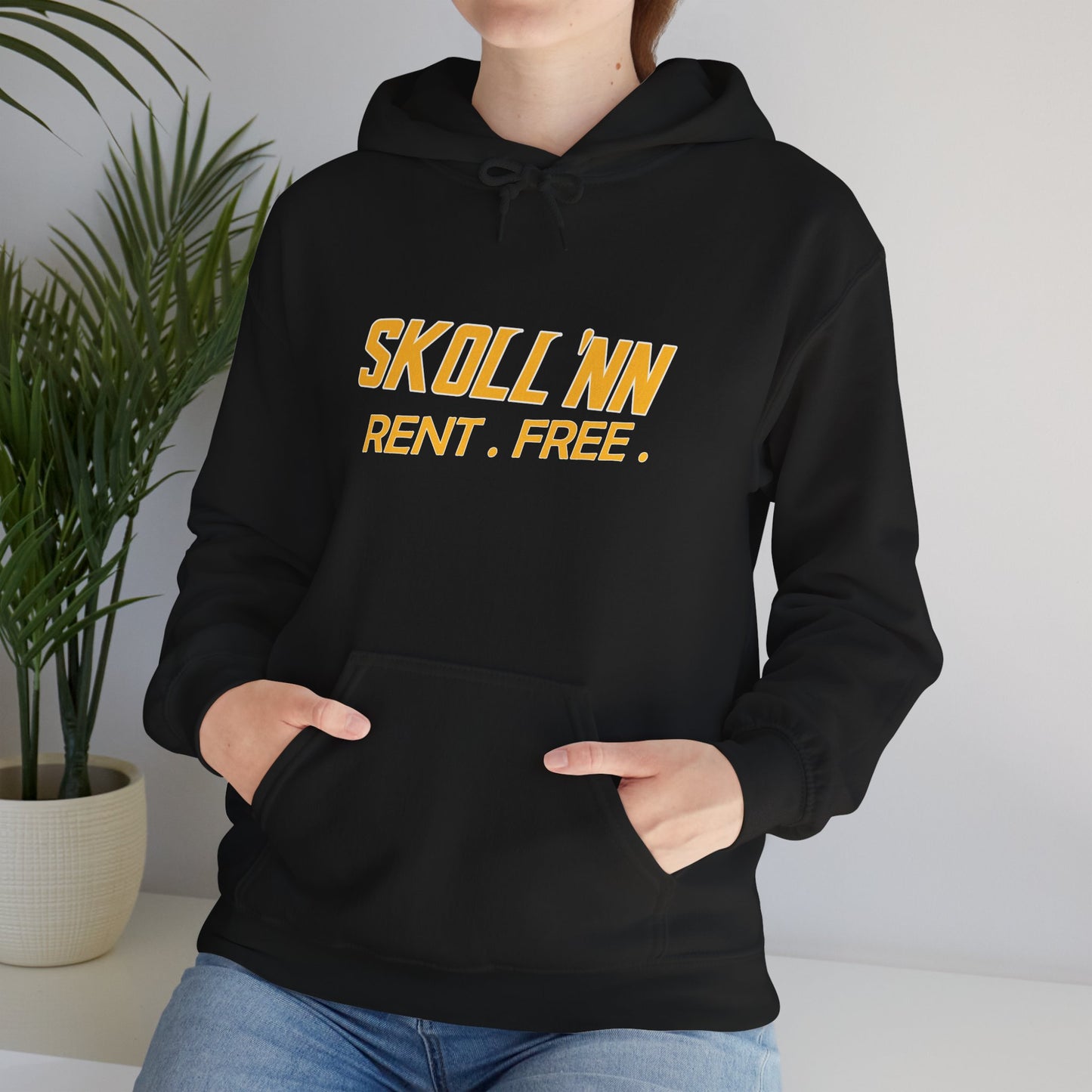Unisex Heavy Blend™ Hoodie - SKOLL'NN - Rent Free