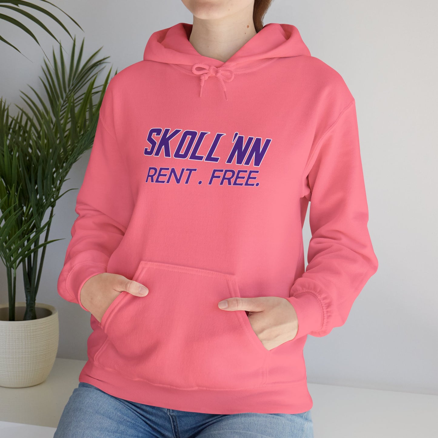 Unisex Heavy Blend™ Hoodie - SKOLL'NN - Rent Free