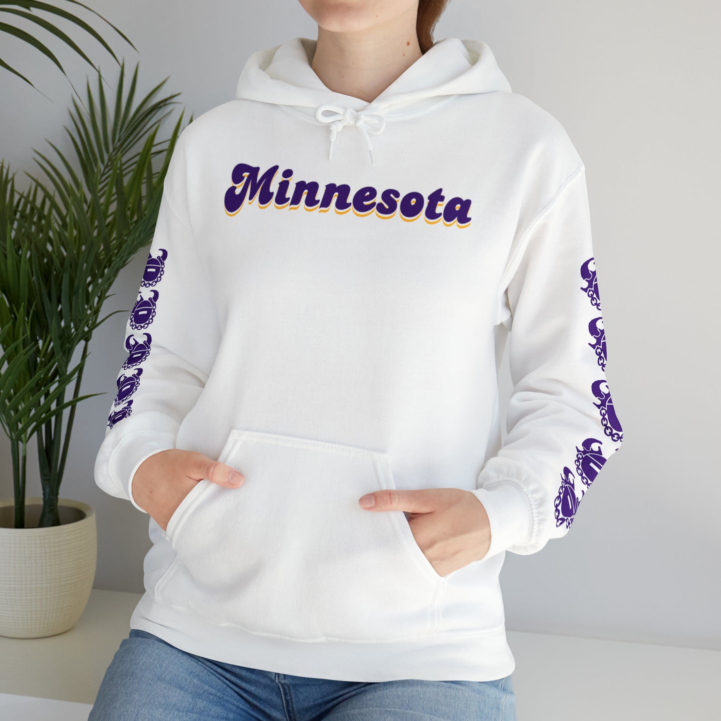 Unisex Heavy Blend™ Hooded Sweatshirt - Minnesota (Retro) + Game Day Helmet (Sleeves)