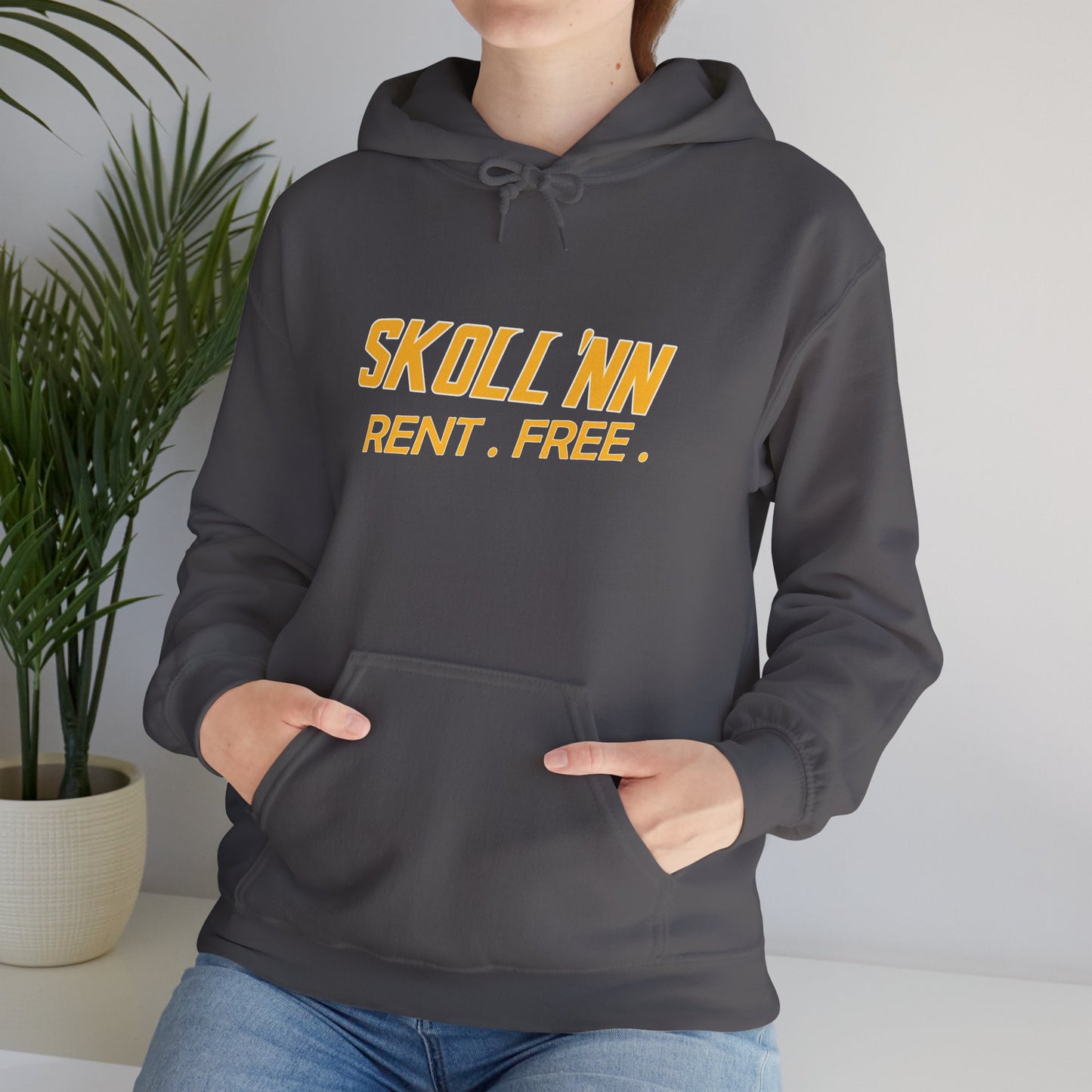 Unisex Heavy Blend™ Hoodie - SKOLL'NN - Rent Free