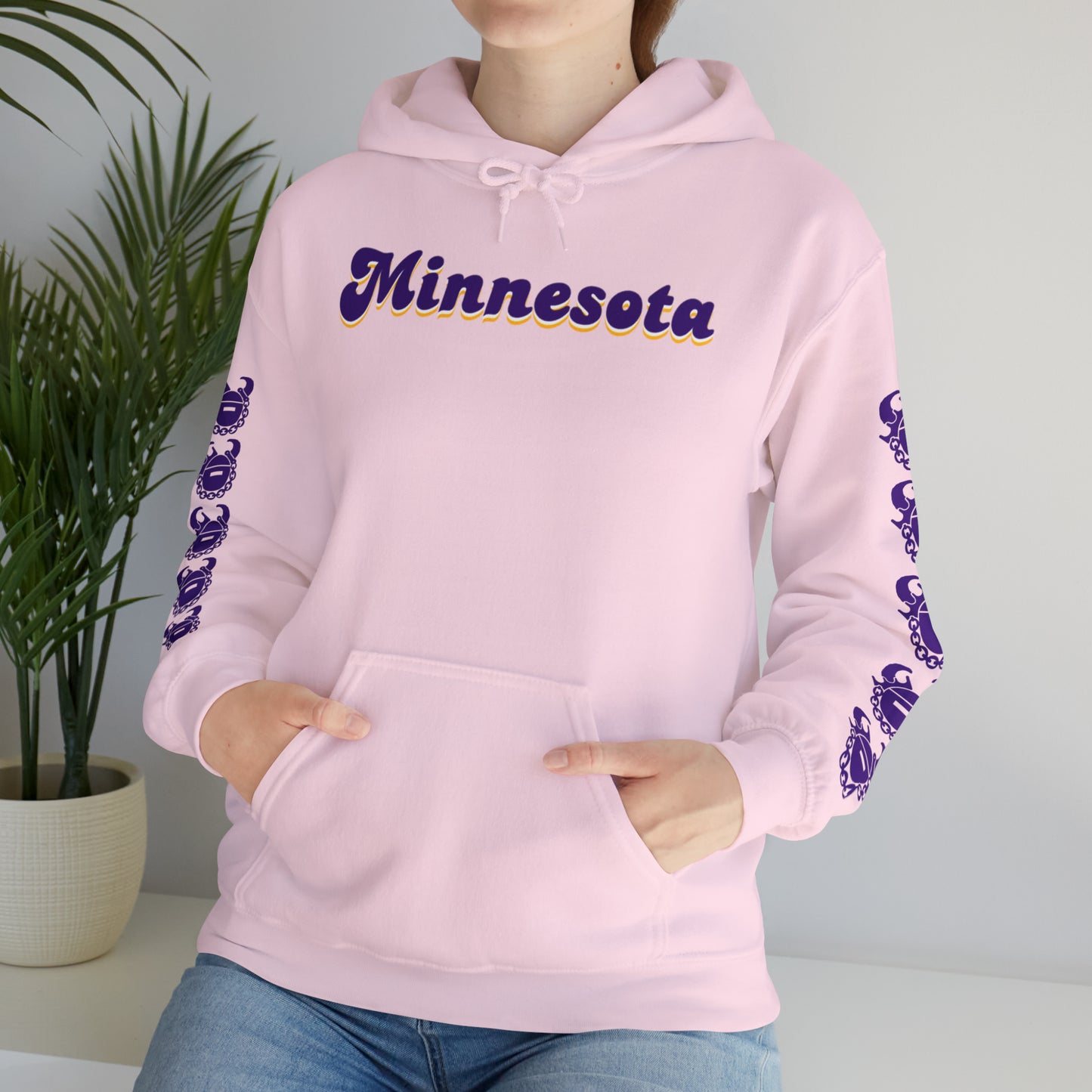 Unisex Heavy Blend™ Hooded Sweatshirt - Minnesota (Retro) + Game Day Helmet (Sleeves)