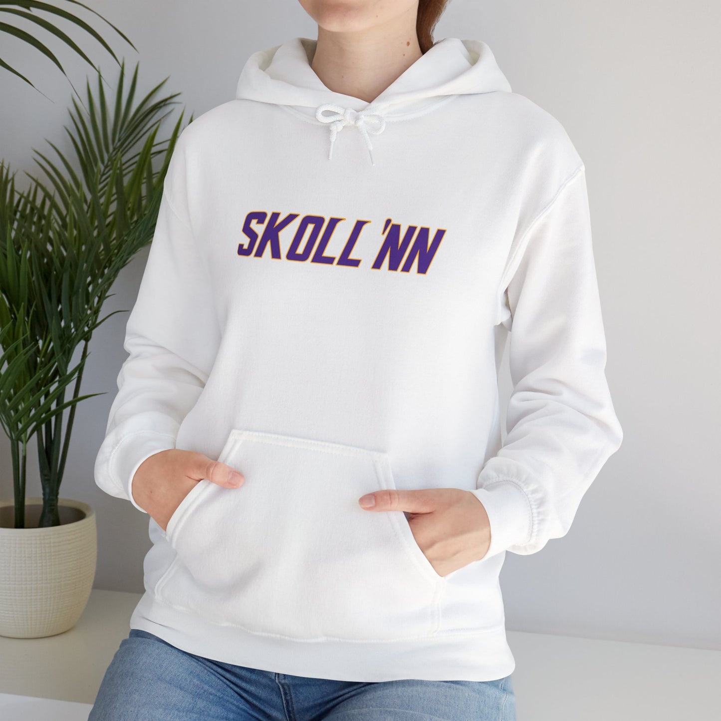 Unisex Heavy Blend™ Hoodie - SKOLL'NN